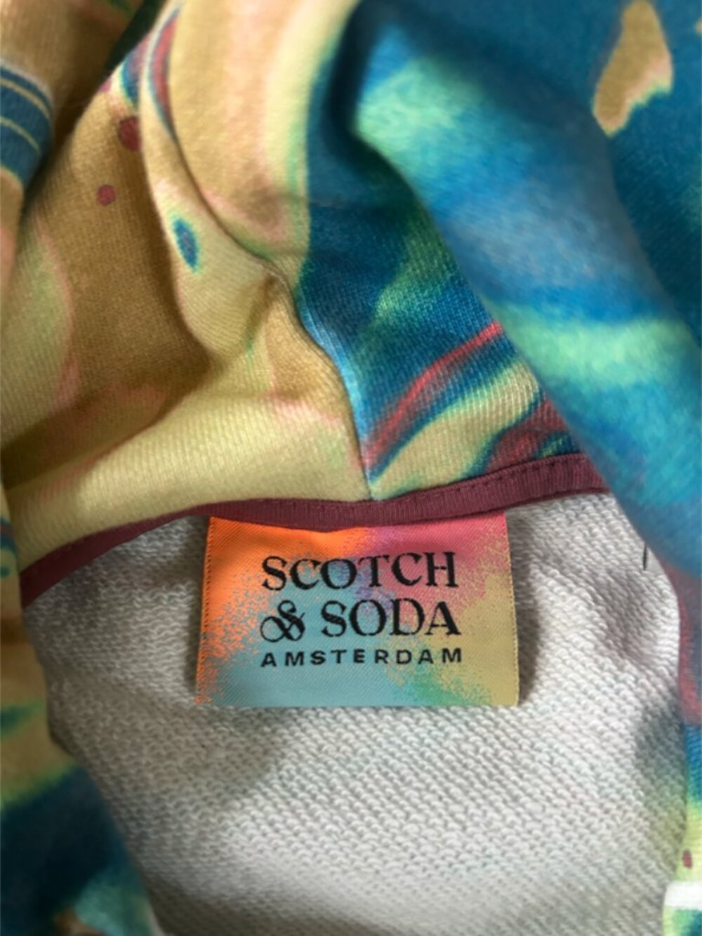 Designer Sweatshirt - Picture 3 of 4